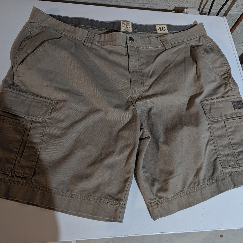 Red Head Men's Khaki Cargo Shorts waist 46